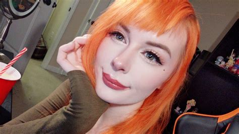 Jenna (@JennaLynnMeowri) .